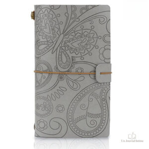Journal intime avec couverture colorée et douce