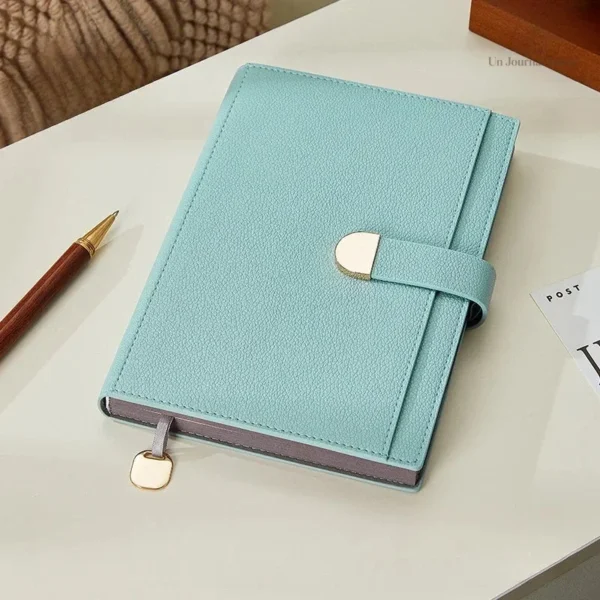Carnet beige tendance, idéal pour l'écriture personnelle