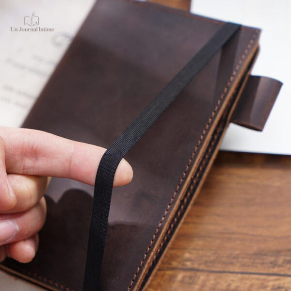 Journal intime cuir, compagnon des adultes