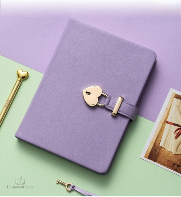 Journal intime avec pages pour notes et dessins