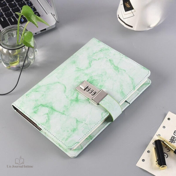 Journal personnel avec fermeture à clé