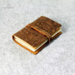 Journal intime cuir, accessoire personnel