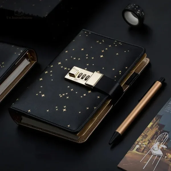 Carnet intime étoilé avec fermeture à code pratique