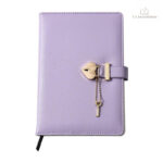 Journal intime femme avec cadenas pour une protection privée