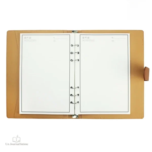 Élégance discrète du journal intime beige