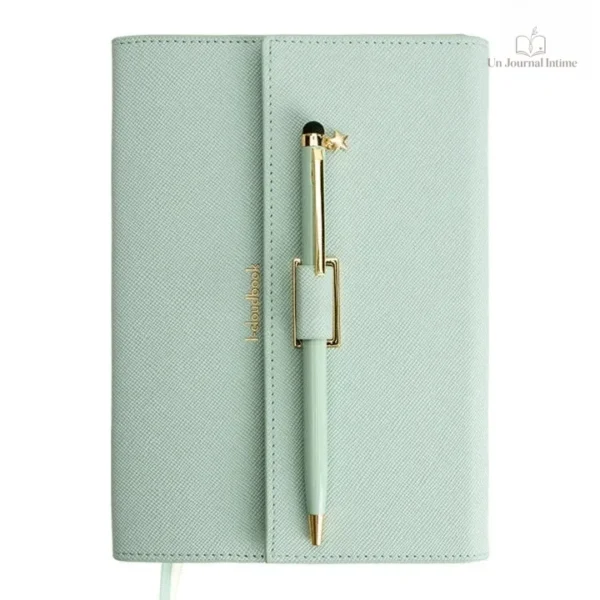 Carnet fuchsia au style contemporain