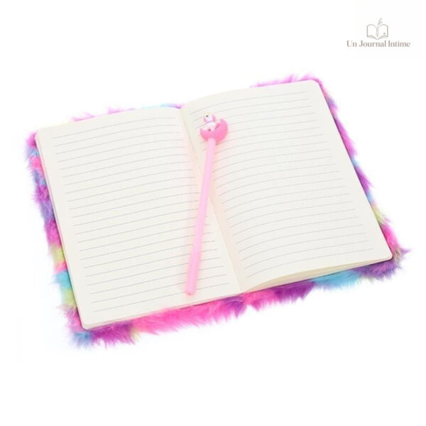 Journal avec motifs adorables pour exprimer sa créativité