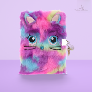 Panda mignon sur la couverture d'un journal intime