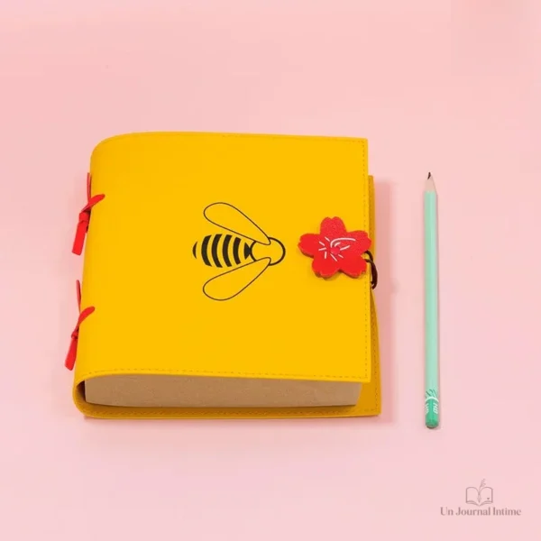 Cahier intime abeille design moderne