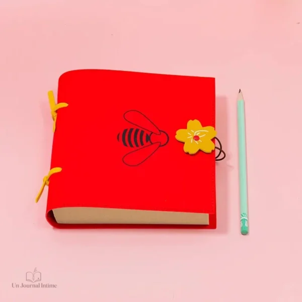Agenda noir abeille pour écriture