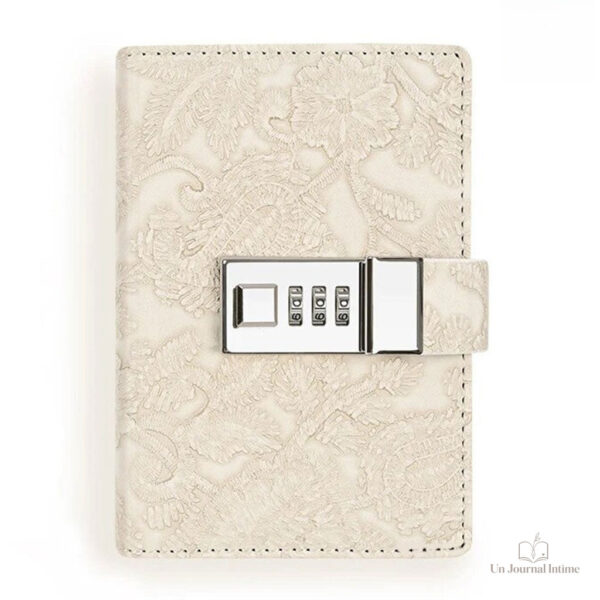 Journal intime au design rétro avec reliefs
