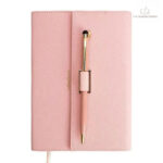 Journal intime rose moderne en style macaron