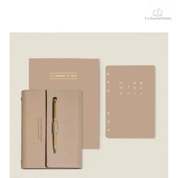 Journal rose élégant pour pensées et souvenirs
