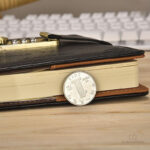 Format compact du journal intime vintage pour le transport