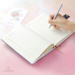 Journal intime au design unique des signes